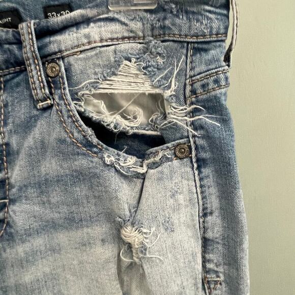 BKE Jeans Jake Straight Distressed Size 33x30 Buckle Denim Light Wash - Picture 2 of 5